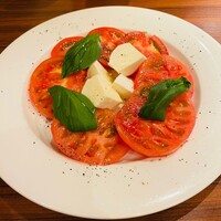 Serafina NEW YORK さいたま新都心店 - モッツァレラ トマト&バジル添え