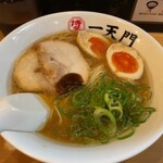 Hakataramenittemmon - 半熟煮玉子ラーメン820円