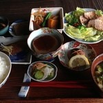 ぎゃらりー茶屋 膳 - 