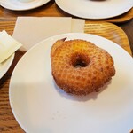 Ｃｈｅｒｂｕｃ Ｄｏｎｕｔｓ - シナモンドーナツ シンプルなものはおいしいっ