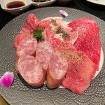 焼肉レストラン ロインズ - 