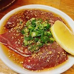 焼肉ホルモン 万千 - 