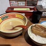 九州じゃんがららあめん - 