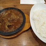 ホットスプーン 西新宿店 - 肉２倍 牛すじ煮込みカレー