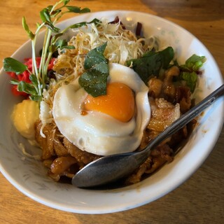 チュー勇 - 料理写真:豚トロ丼