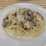 アンジェ - パスタランチ（カキときのこのクリーム）