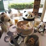 パンダ - おやつに、
豚肉チマキ300円×1、小籠包110円×2、焼売110円×2
も注文しました。