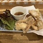 ビストロ割烹 YAOYA - ウスバハギの唐揚げ