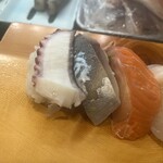 Uotomo Sushi - 