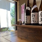 Z庵 - 店内から出入り口付近