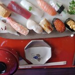 Sushi Hide - お昼御膳「桜」のにぎり