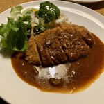 クシバ - ★ビーフカツレツ デミグラスソース
      この日はデミ党として、とことんデミグラスソースを満喫したかったwww
      
      ウマウマ♡