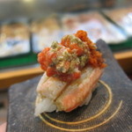 寿司栄 - 香箱蟹の握り