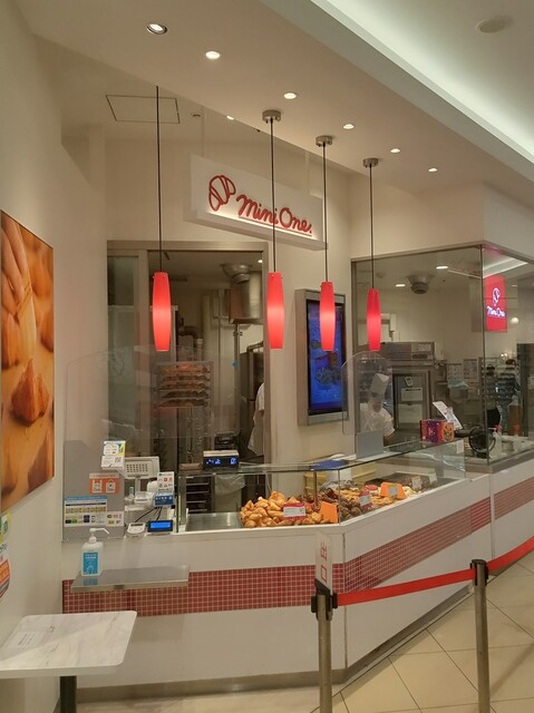 Mini One Kawasaki Razona Ten - Kawasaki/Bread | Tabelog