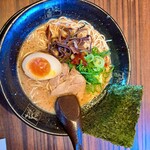 Fujiichiban - とんこつラーメン麺硬