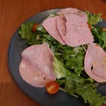 プリュファン - シャルキュトリーのサラダ