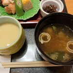 小文字 久芽乃 - 茶碗蒸し・みそ汁