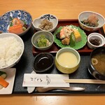 小文字 久芽乃 - お昼の膳