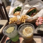 フレッシュネスバーガー - 料理写真: