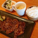 しげたろう - 上ハラミのタレ焼き、ご飯と汁物はおかわり出来ますが別料金