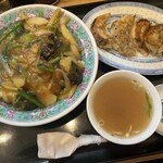 中華処タカノ - 中華丼、餃子