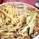 中華飯店 - 酸辣湯麺(麺アップ)