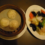 北浜 上海食苑 - 小籠包と八宝菜
