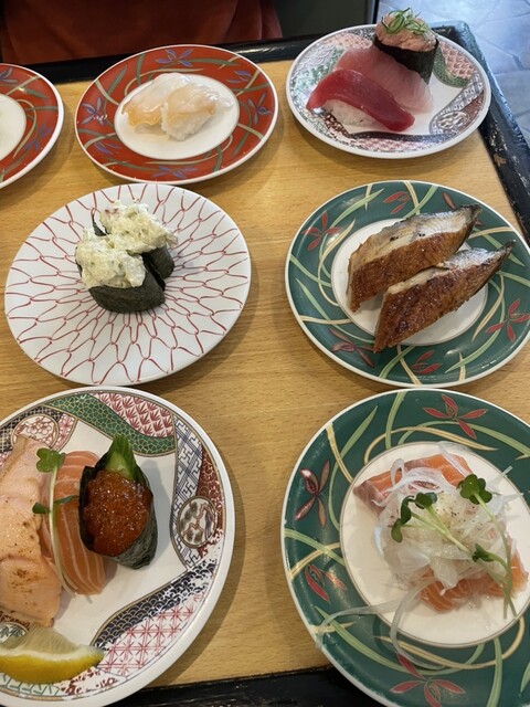 すし丸 今熊野店 - 東福寺/回転寿司 | 食べログ