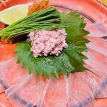 Sushi Hidezou - カワハギの薄造り。肝もついていて最高。