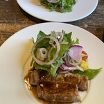 イタリア料理　ラ・フォルケッタ - 名寄産ひまわりポークのソテー菜園野菜サラダ添え　道産野菜、江別野菜