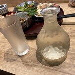 Yorozu ya - 日本酒、おちょこは無いんです。飲みすぎます。