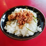 家系ラーメン たつ家 - チャーシュー丼（小）←実質チャーシューまぶし￥100  　お値段以上のボリューム。