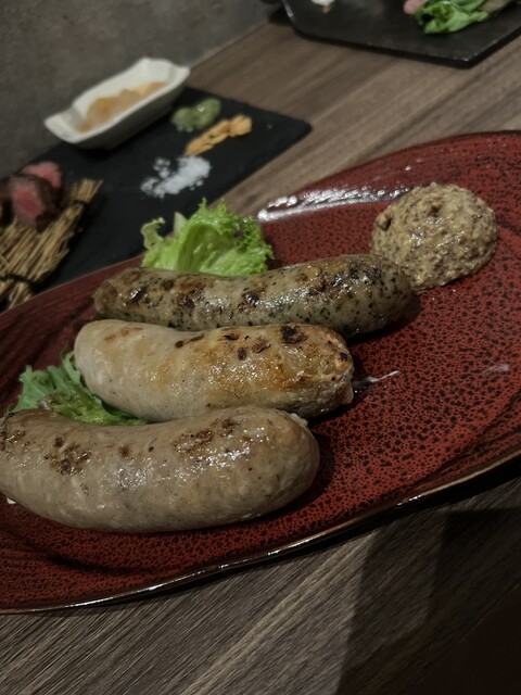 グリル 岩盤焼きグリル 溶岩焼きグリルと世界のワイン 肉助 上大岡店の