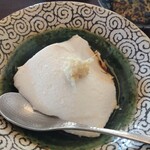 Date Okina - お豆腐。濃厚で甘い