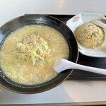 Kiyouen - 半チャーハン味噌ラーメン（1,000円）