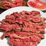 Taishuu Yakiniku Horumon Nikusawa - 