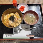 Karibu - カツ丼 800円