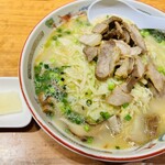 こむらさき - 鹿児島黒豚チャーシュー入りラーメン（並）