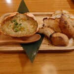 Sanchoku Kaisan Izakaya Hama Yaki Tarou - 蟹味噌の甲羅焼き