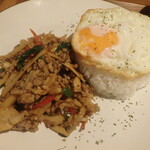 タイ料理 ホチホチ - ガパオライス¥1,100