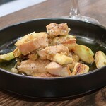 トリワイン ＰＩＫＯＳＨＨＨＵ - マコモダケと鶏 鉄板焼きオリーブみそ和え