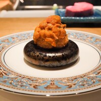 肉割烹 岡田前 - 松阪牛メンチカツにうに