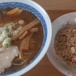 Shokudou Mikabu - ラーメン+半炒飯セット　950円