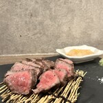 溶岩焼きグリルと世界のワイン 肉助 - 