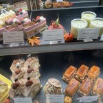 トシ・ヨロイヅカ 東京 - 