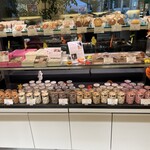 トシ・ヨロイヅカ 東京 - 