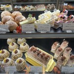 トシ・ヨロイヅカ 東京 - 