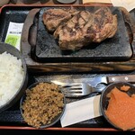 感動の肉と米 四日市城西店 - 