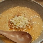 京担 - 担担麺（並）（アップ）