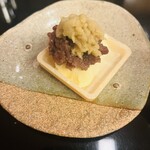 山玄茶 - モンブラン風の栗餡入りです♪